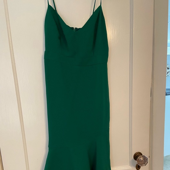 Banana Republic Dresses & Skirts - Banana republic green ruffle midi dress
